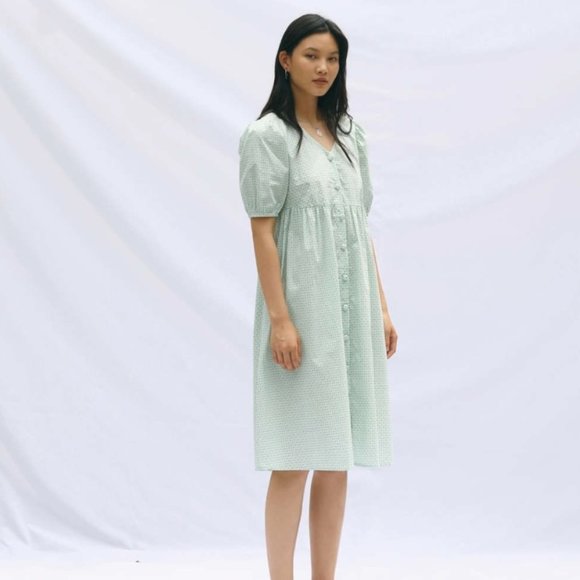 Cider Dresses & Skirts - NWT Cider Green Floral V-Neck Midi Dress - Size L